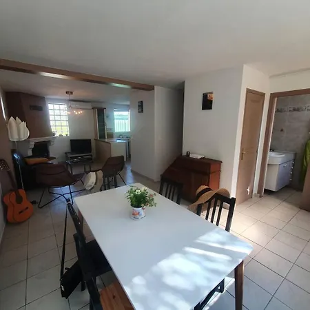 Villa Face à La De Sable, Climatisation, Internet, 3 *